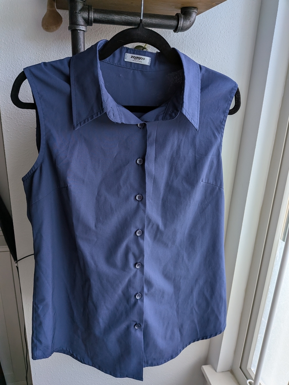 Zeagoo Navy Blue Sleeveless Button Down Blouse Top - Size Small